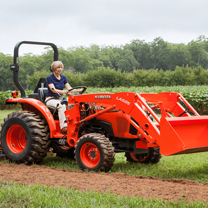 Tractor utilitario diésel confiable para trabajos agrícolas Diseño compacto Sistema fuerte 4WD Bomba de eje de toma de fuerza Cojinete de caja de cambios del motor - Product Image 1