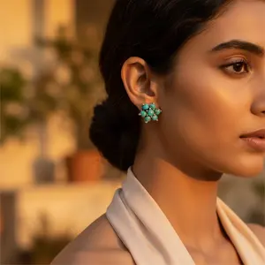 Pendientes de Turquesa con Diseño Floral para Mujer, Estilo Vintage y Moderno para Fiestas Religiosas, Plata de Ley, Perla y Diamante - Product Image 2