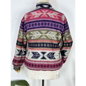 Suéter tipo bolero con cremallera, estilo geométrico azteca de diamantes, cálido y cómodo para otoño e invierno, mezcla de lana de yak, con cuello alto. - Product Image 3