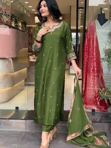 Traje Salwar Kameez Tradicional Bordado de Seda Romana de Secado Rápido para Todas las Temporadas con Dupatta para Damas, Ropa de Fiesta India - Product Image 2