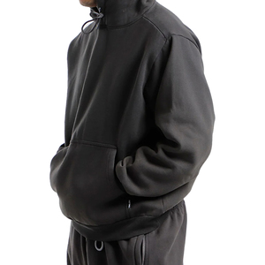 Prix de gros Sweat à capuche en polaire de coton pour homme avec des caractéristiques coupe-vent et écologiques - Sweat à capuche uni teint avec logo personnalisé - Product Image 3