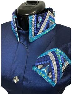 Camisa Cowgirl Western Show hecha a mano en azul marino impresa en tela de tafetán elástico para uso ecuestre - Product Image 3