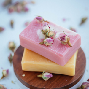 SAVON AUX HERBES PURES ET NATURELLES DE HAUTE QUALITÉ-NETTOIE ET HYDRATE EN DOUCEUR - Product Image 5