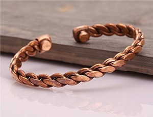 Brazalete de cobre Increíble nuevo diseño Triple cuerda trenzada Nudo Alivio de la artritis Pulseras magnéticas Regalo de perlas Estrella vintage - Product Image 3