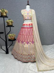 El último diseñador de hilo de bordar de seda pesada Lehenga Choli de FabZone - Product Image 5