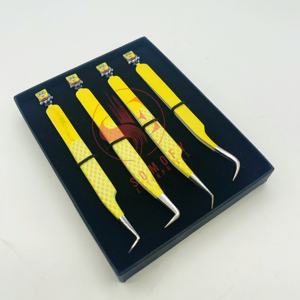 Pinzas de Acero Inoxidable de Alta Calidad Somofy Enterprises, Precisión Duradera, Punta Dentada, Diseño Minion Bottom, para Pestañas de 10 mm - Product Image 3