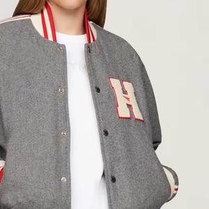 Nouvelle arrivée de vestes universitaires élégantes et célèbres pour femmes, vêtements d'hiver à la mode, vestes universitaires haut de gamme avec un bon design personnalisé - Product Image 6