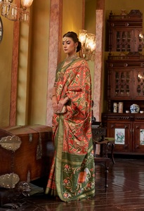 Style P.V Silk With Foil Print Sari Party Wear colección para mujer - Product Image 4