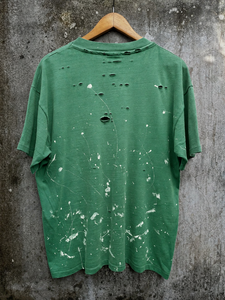 เสื้อยืดฮองกวนแบบวินเทจทรงบ็อกซี่ ขาดๆ ซีดๆ ทำสีแบบแอซิดวอช  ไซส์ใหญ่  แบบครอป  ลายเพ้นท์มือ - Product Image 2