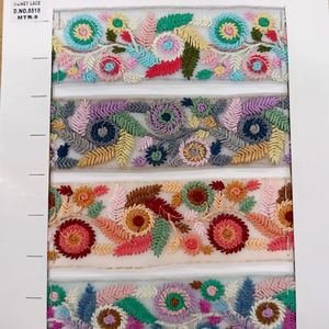 Vente en gros de tissu brodé en dentelle multicolore avec motif floral pour vêtements et décoration intérieure - Product Image 1
