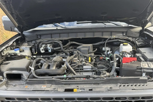 LISTO PARA CONDUCIR - USADO, VOLANTE A LA IZQUIERDA |   CONDUCCIÓN DERECHA |   Ford Bronco Badlands 2021 con 19,000 millas, 7 velocidades - Product Image 5