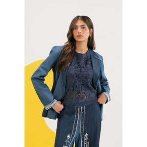 Manteau ample en jean bleu pour femme, brodé imprimé léopard, décontracté, avec boutons en losange et ceinture décorative, délavé, idéal pour l'été et l'automne - Product Image 2