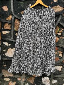 Femmes esthétique lunatique conception longue Maxi jupe ensemble noir maison imprimé fleuri concepteur haut bas Cottage Core fée Vibe - Product Image 4