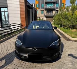 Model S Plaid I Facelift 2 d'occasion 2023, faible kilométrage, automatique, toit ouvrant panoramique, feux LED, feux diurnes LED, 6 places, prêt à être expédié - Product Image 1