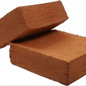 Blocs de coco 100% naturels en fibre de coco 5 kg Utilisation agricole au prix de gros pour les acheteurs de Corée du Sud, de Dubaï et d'Australie - Product Image 2