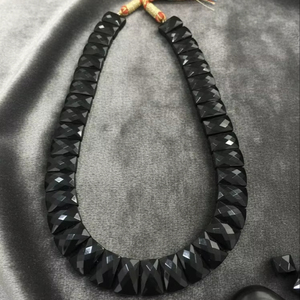 Collier bib en onyx noir naturel tendance de haute qualité avec perle d'eau douce et chaîne en argent, bijoux en onyx facetté - Product Image 1