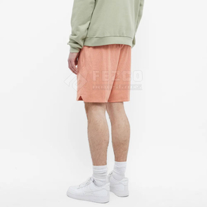 Logo personnalisé Short en maille de polyester 100% à taille haute pour hommes, vêtements confortables pour l'entraînement et la course à pied, style solide et décontracté - Product Image 3