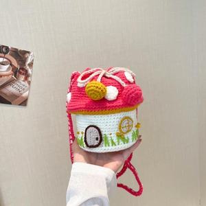 Petit sac bandoulière en crochet motif champignon, fait main en fil tricoté, en polyester, pour rouge à lèvres, clés et monnaie, accessoires - Product Image 3