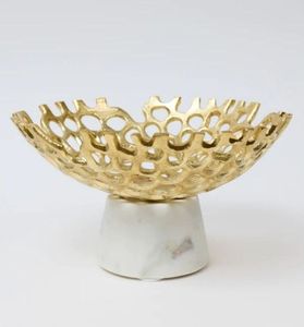 Fancy Design Metal Bowl Kitchenware Handmade Elegant Quality Shiny Silver Color Decorative Bowl With 3 <b>Leg</b> - Product Image 2