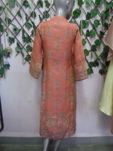 Kurta imprimé floral de vêtements de mode indiens sophistiqués pour l'usage d'occasion de fête de mariage du fournisseur indien - Product Image 2