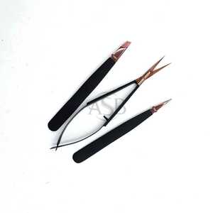 Juego de Pinzas para Cejas con Logotipo Personalizado en Oro Rosa y Negro, Pinzas para Cejas con Puntas Inclinadas y Puntiagudas con Tijeras para Cejas con Resorte Sostenible - Product Image 3