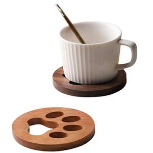 Sous-verres en bois de qualité supérieure avec des motifs antiques complexes pour des arrangements de table sophistiqués - Product Image 3