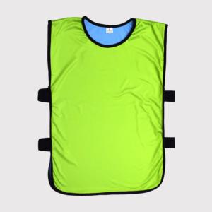 Chaleco de Entrenamiento de Fútbol Sublimado Personalizado, Diseño Transpirable y Reversible, 100% Poliéster para un Rendimiento Óptimo. - Product Image 3