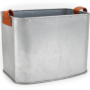 Jardinière en cuir galvanisé vintage avec bandes de cuir cousues Artisan Handcrafted offrant un accent décoratif pour les saisons - Product Image 3