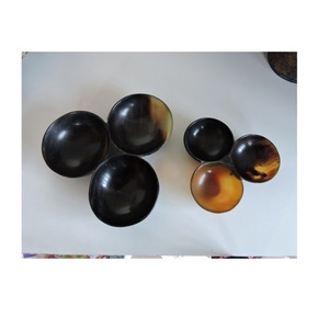 Bol à mélanger au design accrocheur, taille moyenne, en corne, pour servir des desserts et des aliments, couleur marron, corne naturelle, forme personnalisée - Product Image 1