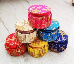 Broder boîtes à bijoux boîte à bracelet décorative faveur de fête en vrac mariage indien nouvel article de cadeau pour invité Festival pendaison de crémaillère - Product Image 3