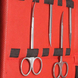 Kit de 9 Tijeras de Sutura para Entrenamiento, Instrumentos Quirúrgicos para Cirugía Menor y Disección, Juego de Tijeras de Acero Inoxidable con Estuche de Cuero - Product Image 5