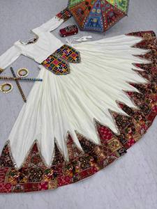 LANCEMENT DU NOUVEAU DESIGNER PARTY LEHENGA CHOLI TISSU PUR COTON avec GAMATHI WORK INNER MICRO COTTON REVERSIBLE - Product Image 6