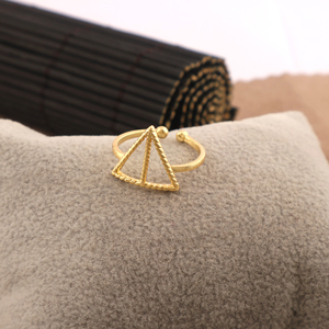 Hình Học Nhỏ Vòng Rắn Brass Đồng Bằng Kim Loại Đồ Trang Sức Vàng Hollow Tam Giác Hình Dạng Vòng 18K Mạ Vàng Cho Nam Giới Và Phụ Nữ Đeo Vòng - Product Image 3
