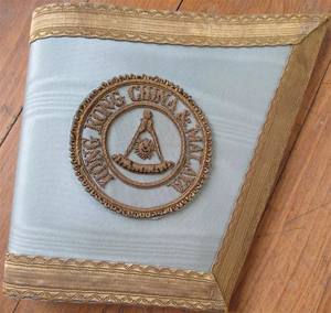 Masonic Regalia Royal Arch Masonic Guanteletes Puños | Puños bordados del sumo sacerdote pasado Ronpex - Product Image 3