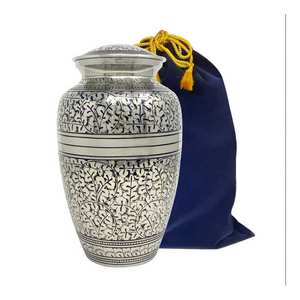 Urnas de estilo americano Artesanía Urna de cremación de latón para cenizas de adultos Recuerdo de madera con Monterrey para cremación - Product Image 2