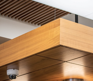 Luminaria Lineal de Madera para Oficina (Grado Acústico) - Product Image 2