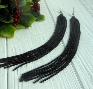 Boucles d'oreilles très longues boucles d'oreilles longues noires pendantes Boucles d'oreilles perles de rocaille Boucles d'oreilles extra longues Boucles d'oreilles franges à l'épaule - Product Image 2