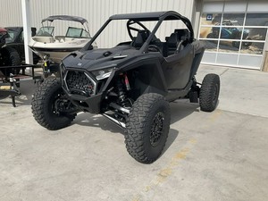 รถอเนกประสงค์สำหรับพักผ่อนรุ่นใหม่ปี 2026 โพลาริส RZR Pro R Ultimate แบบ 2 ที่นั่ง เครื่องยนต์ 4 จังหวะ สำหรับทุกฤดูกาล เป็นมิตรกับสิ่งแวดล้อม พร้อมส่งออก - Product Image 1