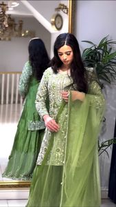 Mayorista Indio Ropa Étnica Mujeres Premium Bordado Sharara y Palazzo Set para Evento Étnico Desgaste a Mejores Precios - Product Image 4