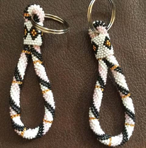 Porte-clés à breloques pour femmes Fleur Pendentif perlé artisanal Fait à la main Strass Perlé Fleur Corde suspendue - Product Image 1