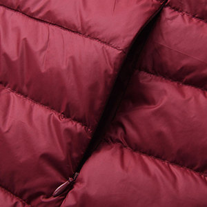 เสื้อโค้ทขนเป็ดฤดูหนาวแบบกำหนดเองราคาโรงงาน น้ำหนักเบา อุ่นสบาย มีฮู้ด สำหรับผู้ชาย ผู้หญิง และผู้ใหญ่ - Product Image 2