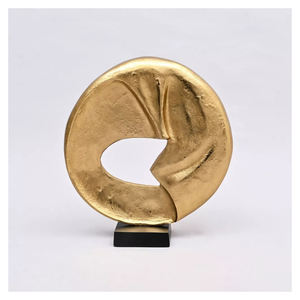 Étagère de cheminée décorative en laiton artistique, moderne, pour salon, table et décoration d'entrée, par Ambience Lifestyle - Product Image 3