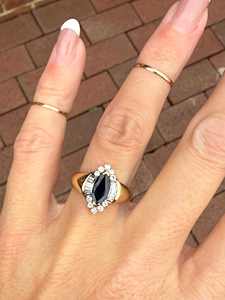 แหวนทองคำ 14k ประดับพลอยไพลินสีน้ำเงินทรงมาร์คีส์ธรรมชาติและเพชรทรงบาแก็ตต์ แหวนแต่งงานหรูหราสไตล์วินเทจ ค.ศ. 2026 - Product Image 2