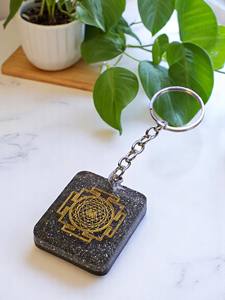 Venta al por mayor de alta calidad de piedras preciosas de pirita Bit Coin llaveros chapados en oro orgonita ágata llaveros comprar de Amayra Crystal Exports - Product Image 6