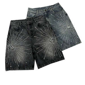 Shorts en jean personnalisés pour hommes, style streetwear hip-hop, effet vieilli, vintage, délavé à l'acide, respirant, léger, 100% coton, orné de strass et de diamants. - Product Image 5