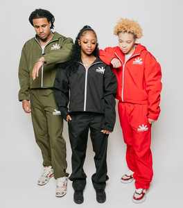 Conjunto de Sudadera con Capucha y Pantalones Deportivos Holgados de Felpa Gruesa de Alta Calidad Personalizados para Hombre - Product Image 1