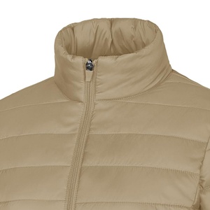 Chaqueta acolchada totalmente personalizada para mujer, estilo perfecto, transpirable, tarifa razonable, los mejores diseños, chaqueta acolchada con peso ligero - Product Image 3