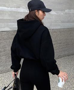 Vente flash - Sweat à capuche court pour femme de haute qualité, style streetwear, hiver, décorations brodées, 100% coton molletonné - Product Image 2