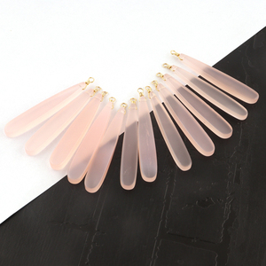Conector de oreja de cuarzo rosa natural, accesorio de conector de piedra de nacimiento chapado en oro - Product Image 4