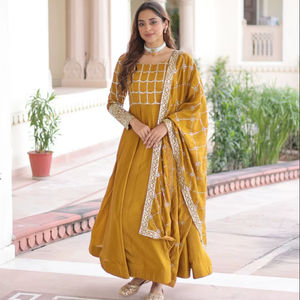 ชุดเดรสยาวทรงอานาร์กาลีผ้าจอร์เจตต์สุดหรูสำหรับงานแต่งงานแบบอินเดียและชุดเจ้าสาวแบบปากีสถาน - Product Image 1